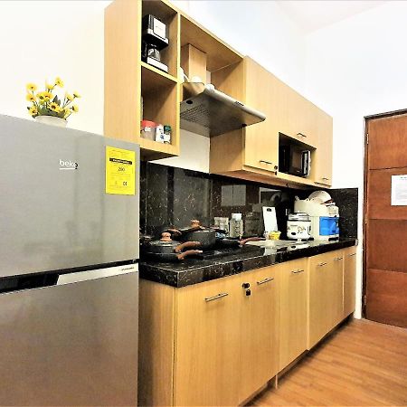 Spiral Suites Hotel Quezon City Exteriör bild