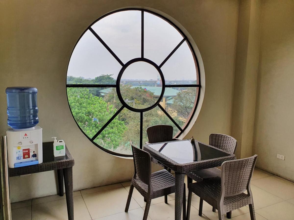 Spiral Suites Hotel Quezon City Exteriör bild