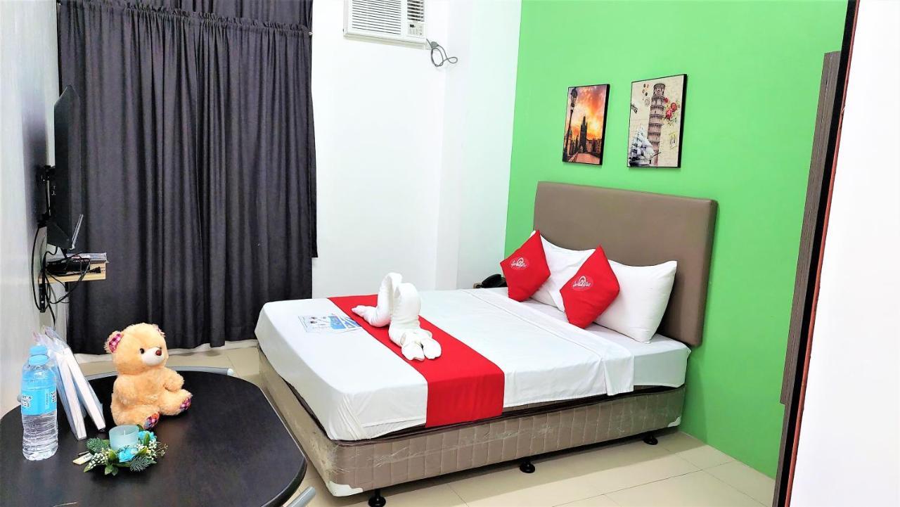 Spiral Suites Hotel Quezon City Exteriör bild