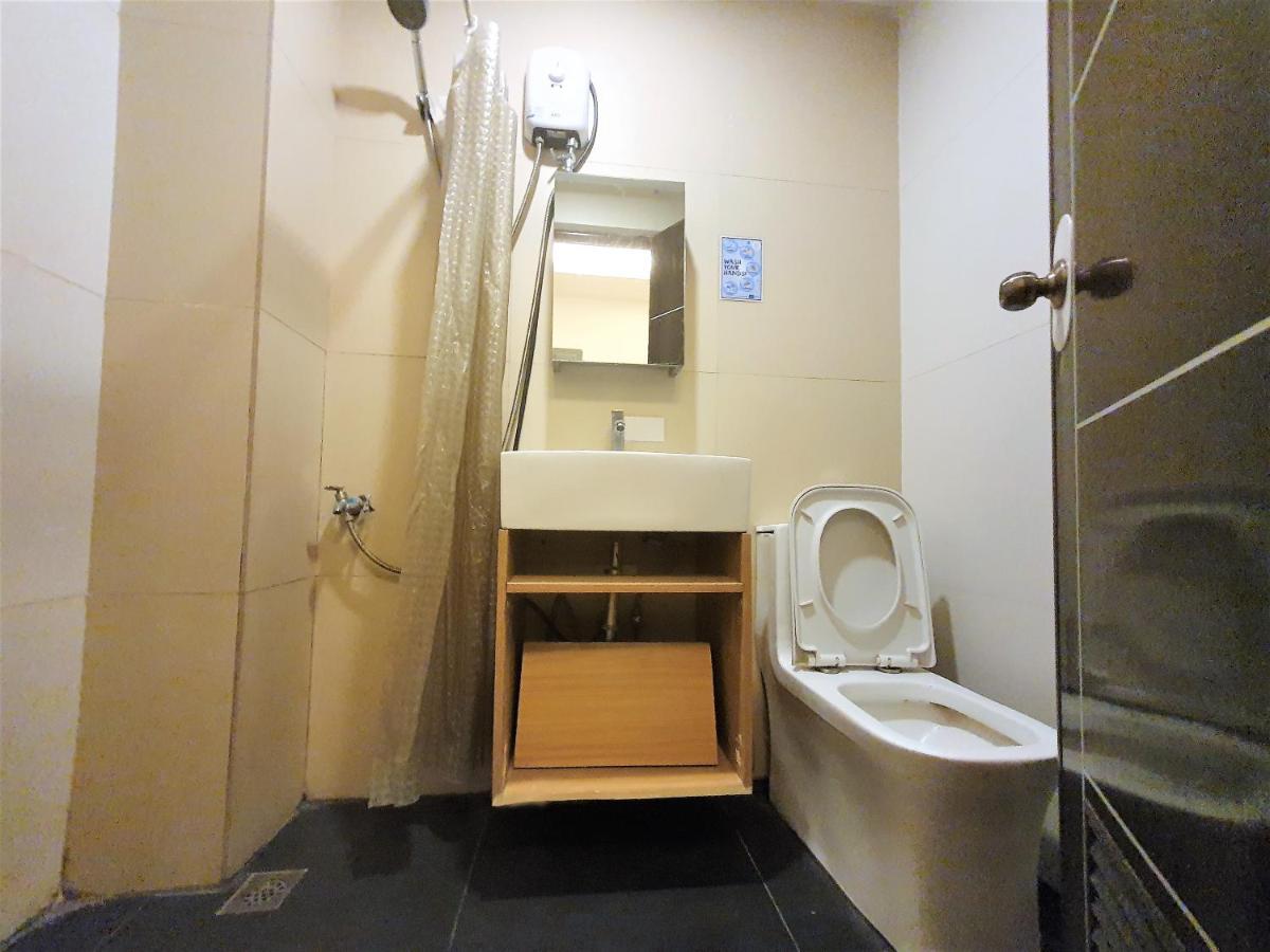 Spiral Suites Hotel Quezon City Exteriör bild