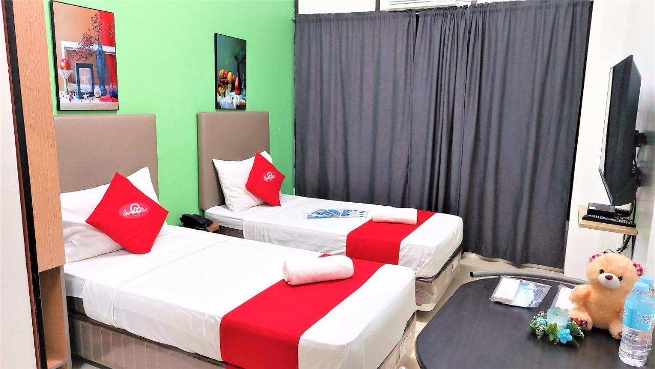 Spiral Suites Hotel Quezon City Exteriör bild