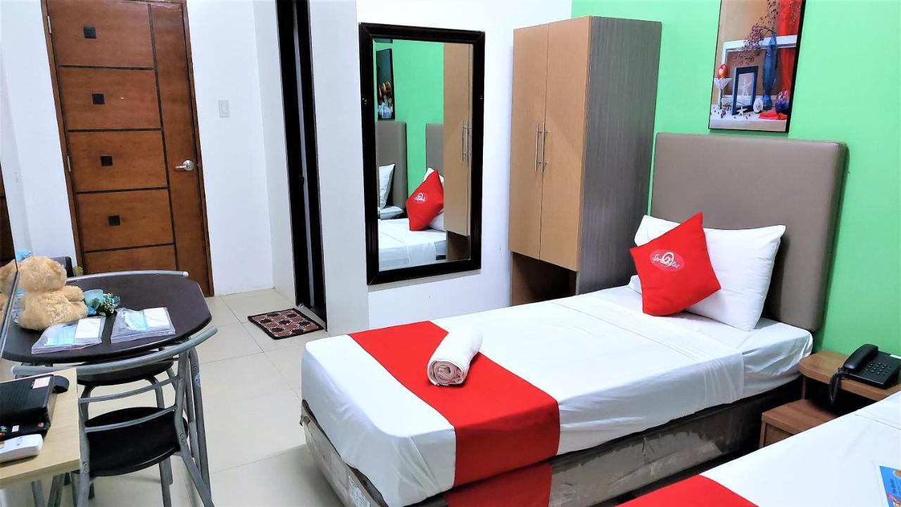 Spiral Suites Hotel Quezon City Exteriör bild