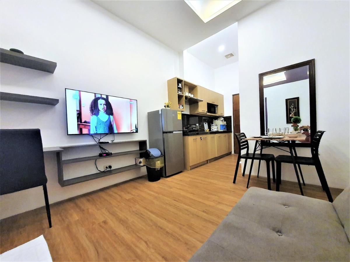 Spiral Suites Hotel Quezon City Exteriör bild
