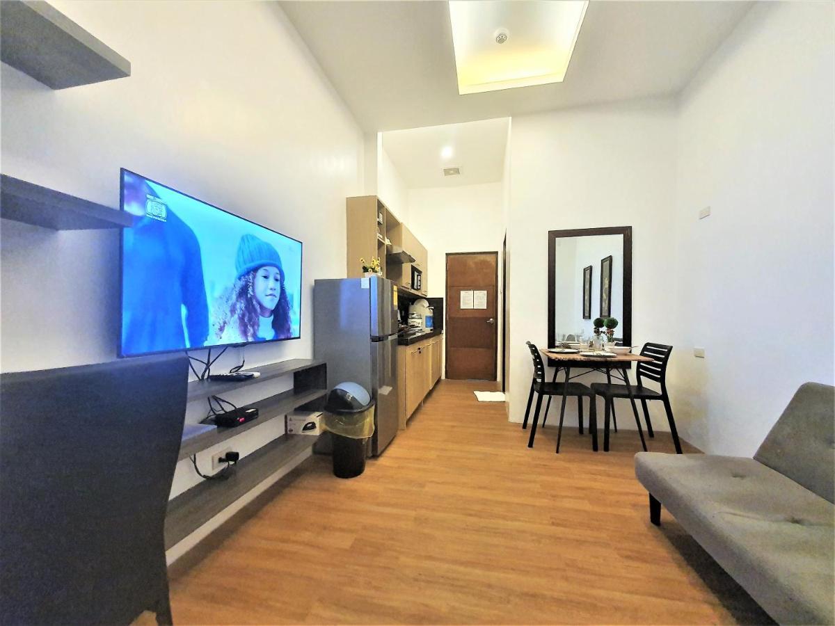 Spiral Suites Hotel Quezon City Exteriör bild