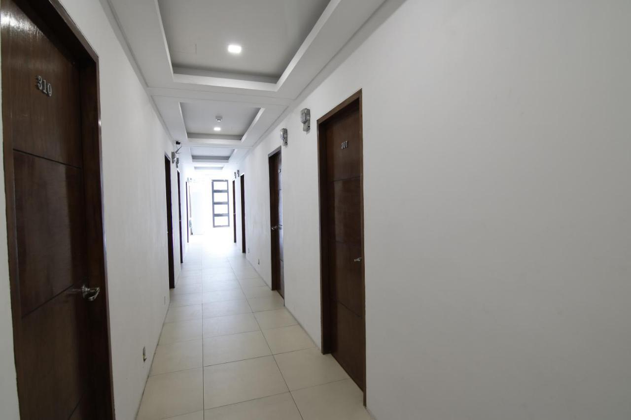Spiral Suites Hotel Quezon City Exteriör bild