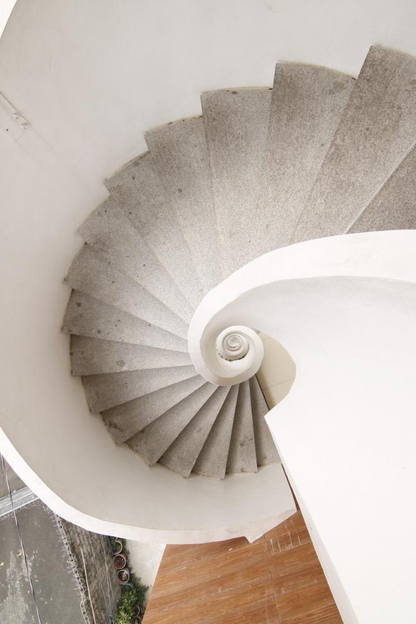 Spiral Suites Hotel Quezon City Exteriör bild