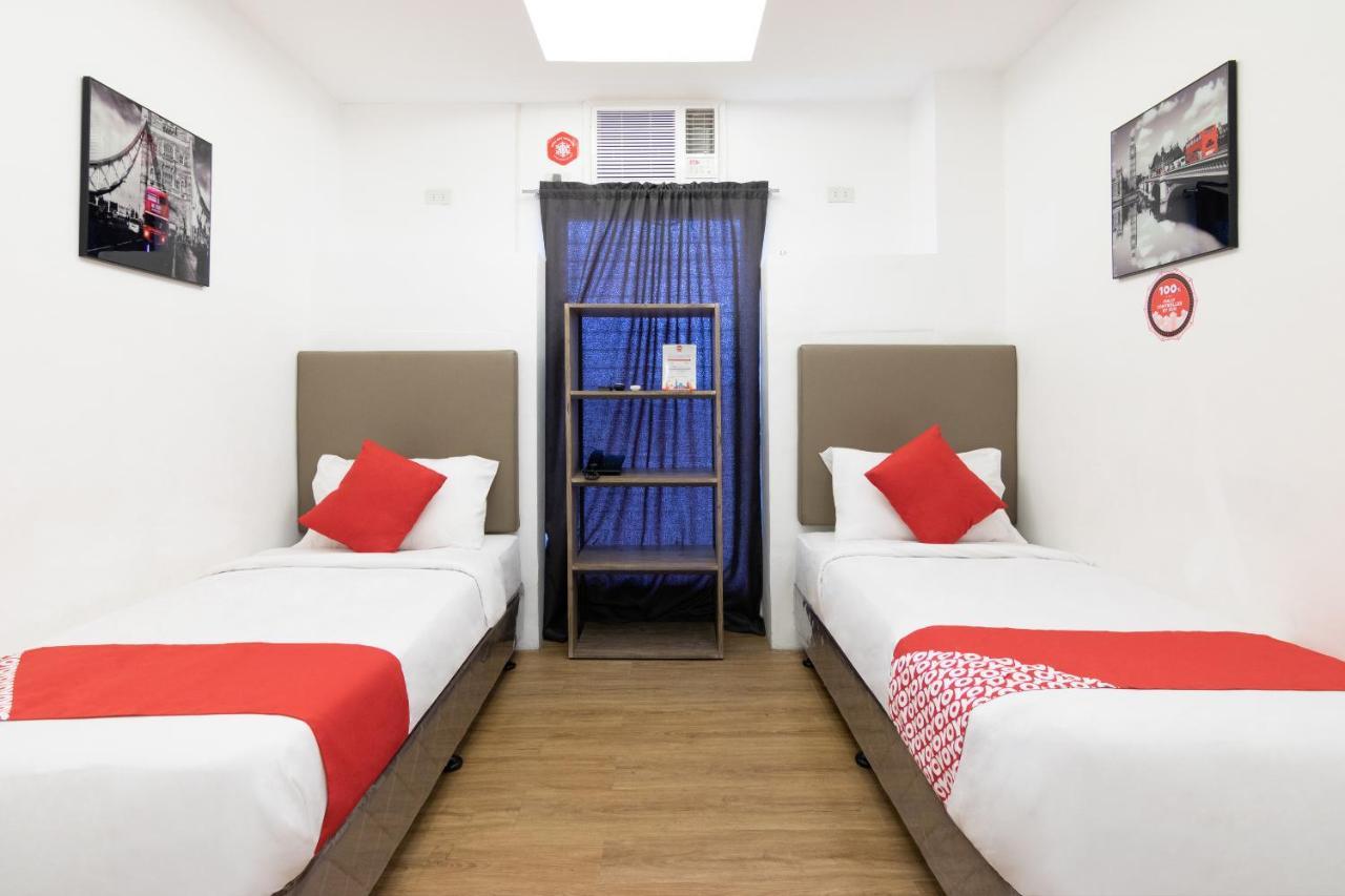 Spiral Suites Hotel Quezon City Exteriör bild